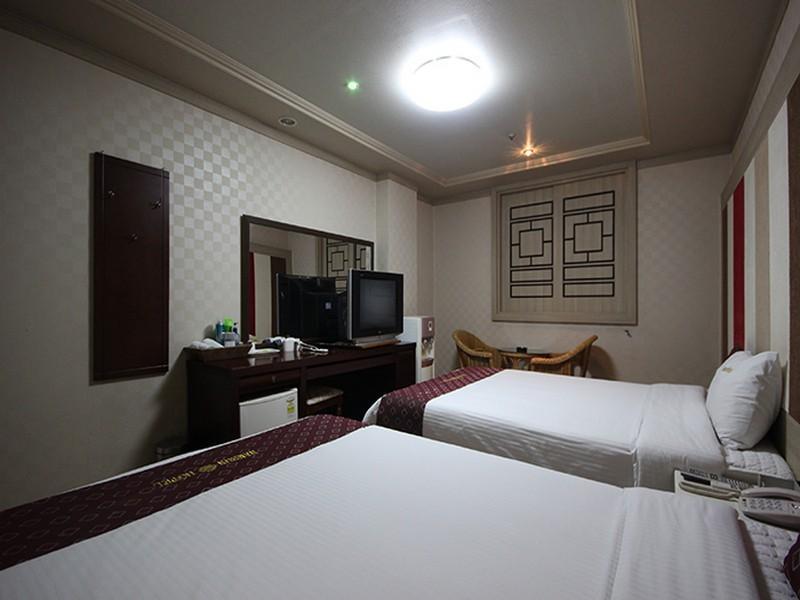 Ns Hotel Changwon Exteriör bild