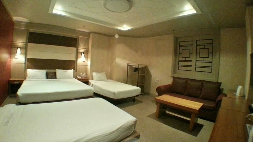 Ns Hotel Changwon Exteriör bild