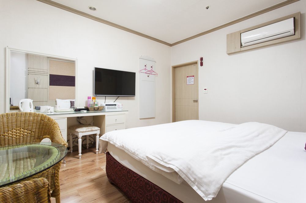 Ns Hotel Changwon Exteriör bild
