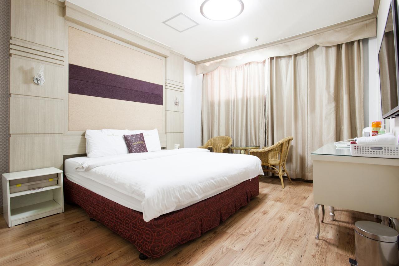 Ns Hotel Changwon Exteriör bild