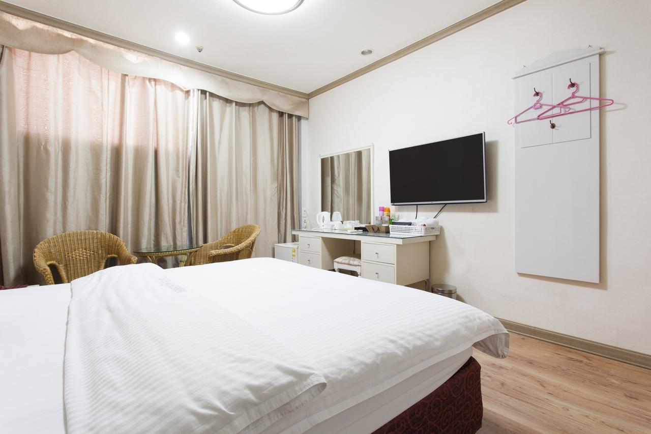 Ns Hotel Changwon Exteriör bild