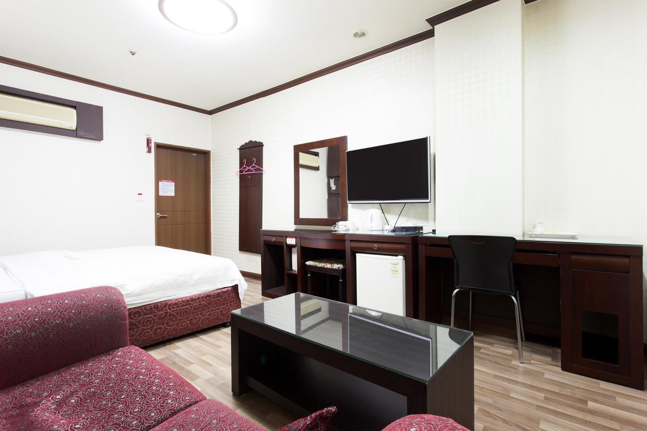 Ns Hotel Changwon Exteriör bild