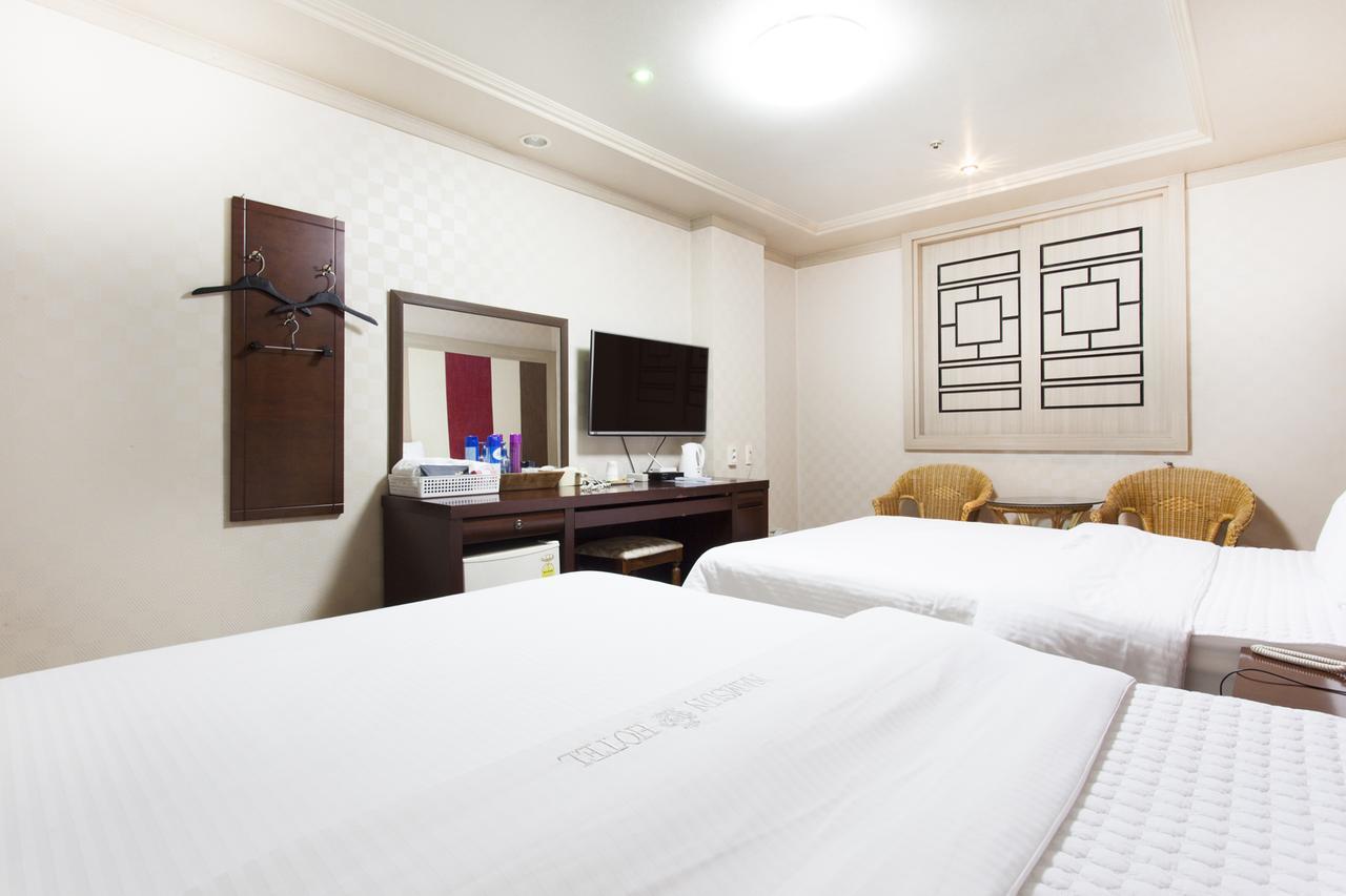 Ns Hotel Changwon Exteriör bild