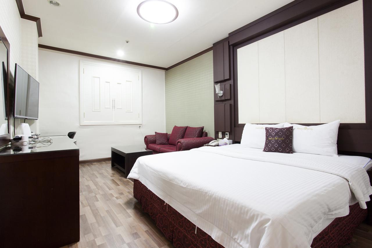 Ns Hotel Changwon Exteriör bild