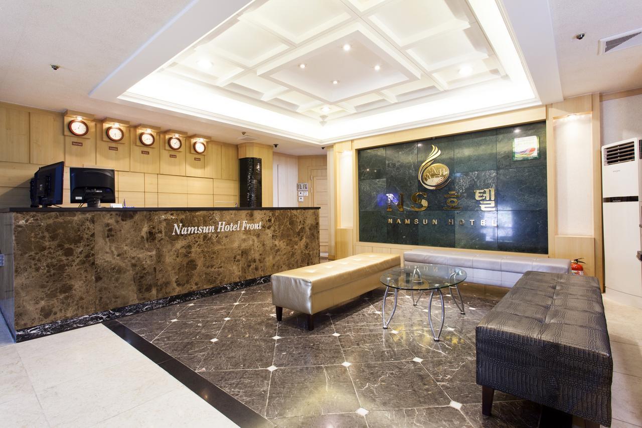 Ns Hotel Changwon Exteriör bild