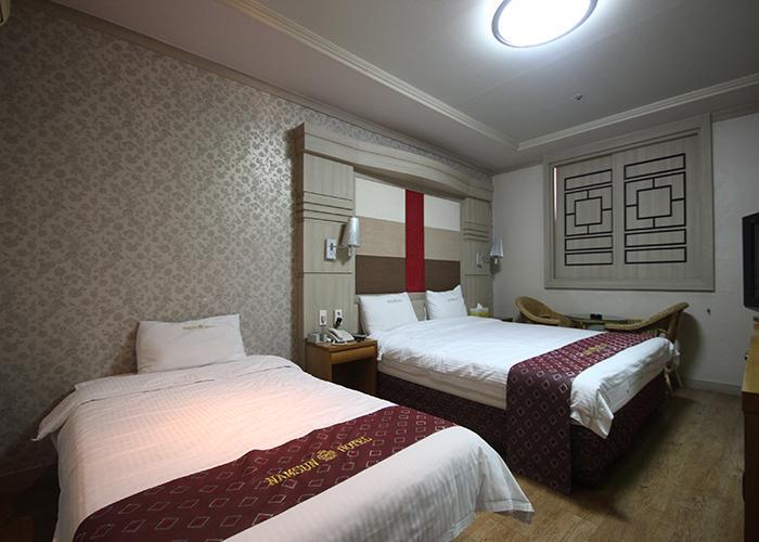 Ns Hotel Changwon Exteriör bild